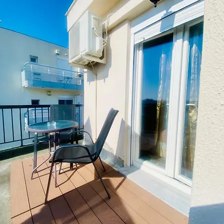 Elegant Studio In The Center Of City. Thessaloniki Exterior photo
